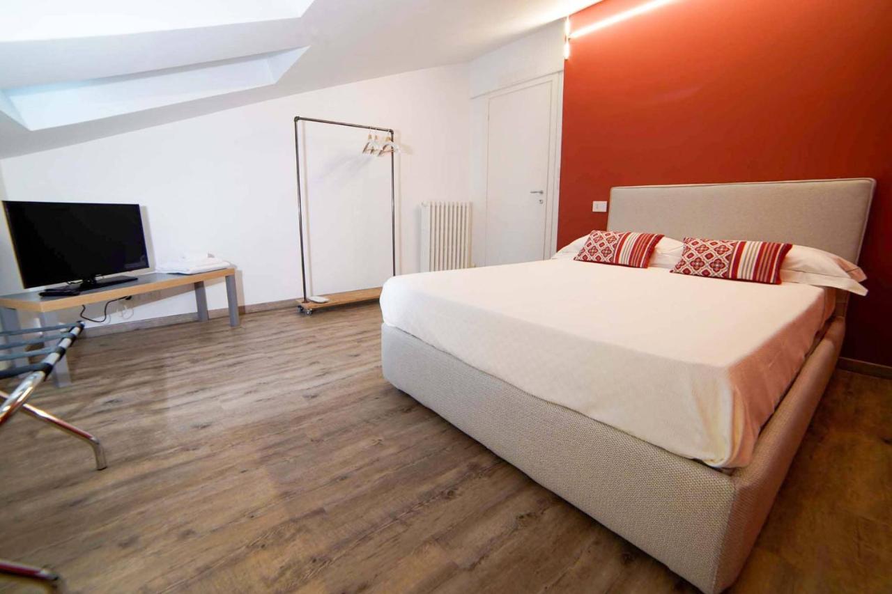 B&B Luci Di Stelle Салуцо Екстериор снимка